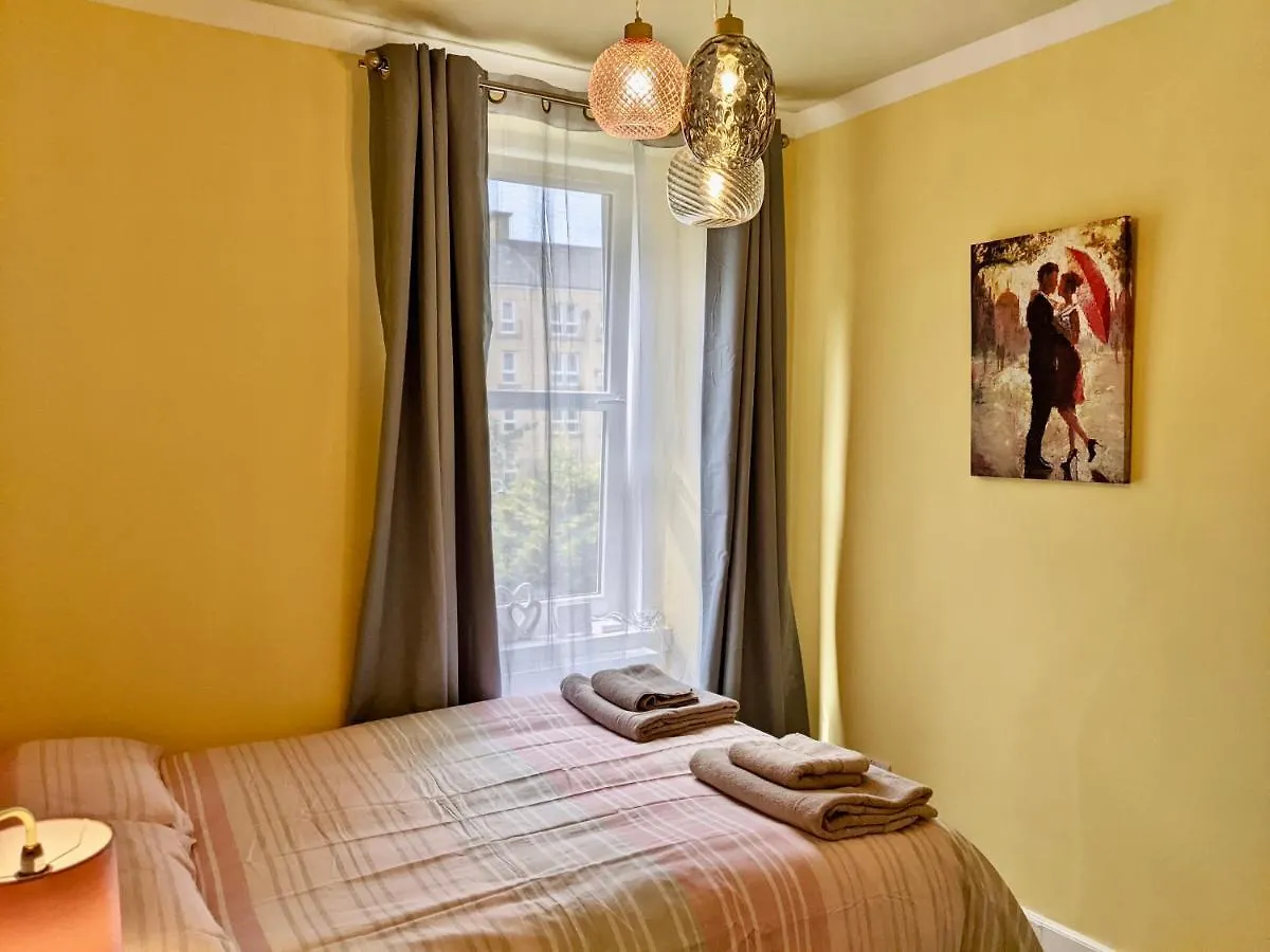Cosy One Bedroom Flat In City Center Edimburgo Apartamento
