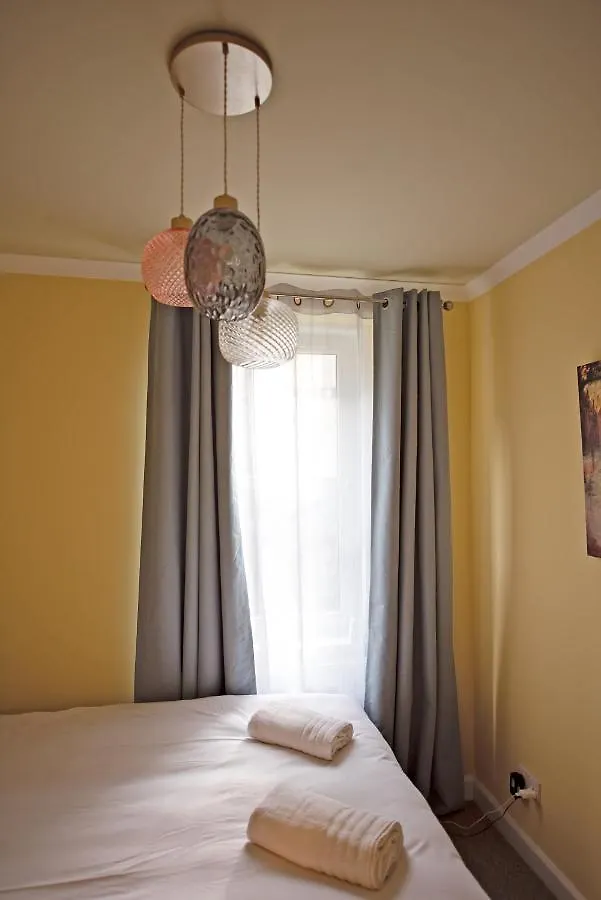 Cosy One Bedroom Flat In City Center Edimburgo