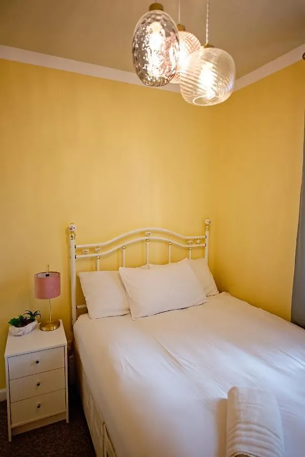 Apartamento Cosy One Bedroom Flat In City Center Edimburgo Reino Unido