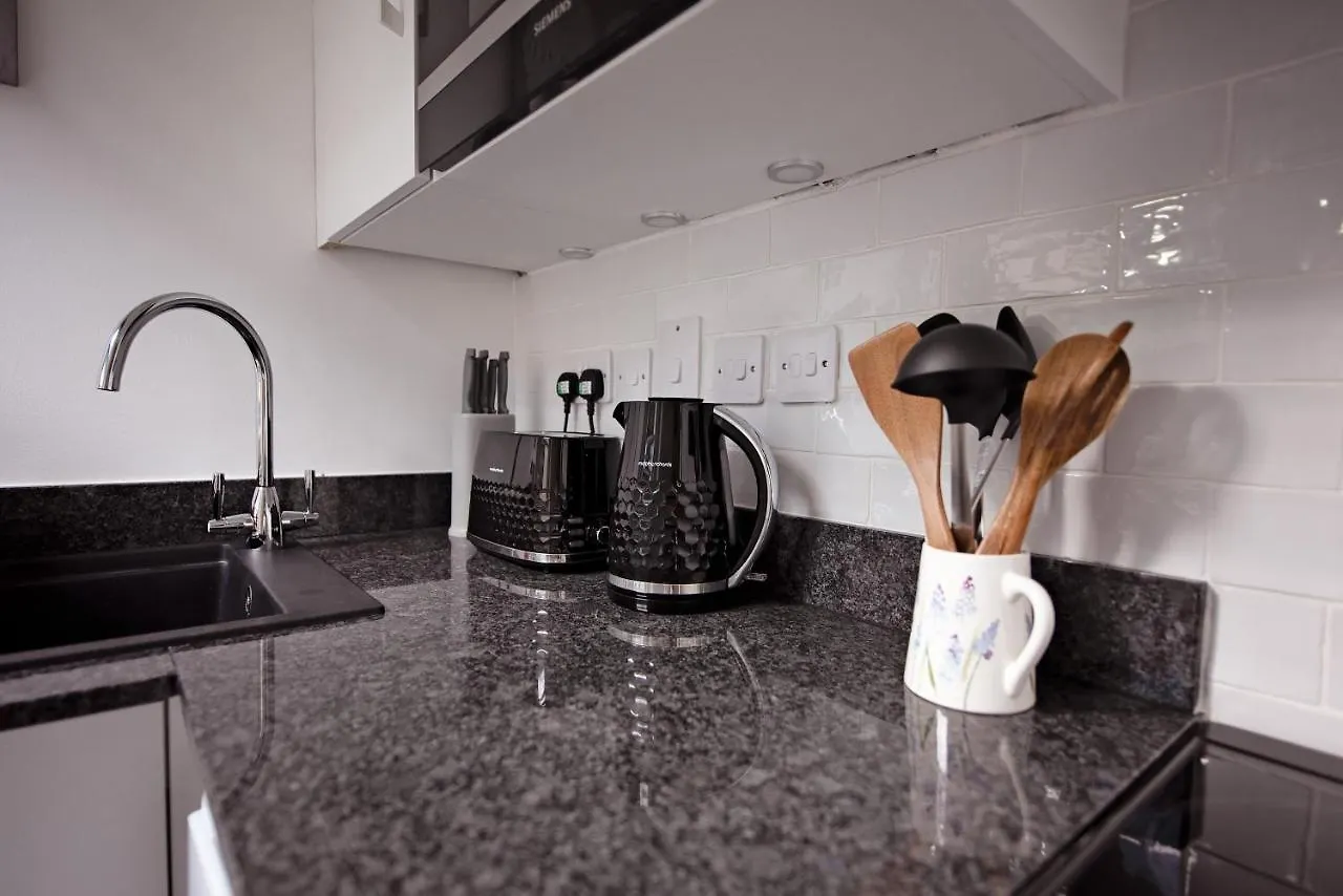 Cosy One Bedroom Flat In City Center Edimburgo 0*,