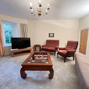 Spacious 2br Flat Sleeps 8 Princes Street Edimburgo