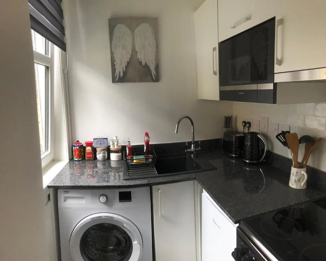 Cosy One Bedroom Flat In City Center EDI 0*,  Egyesült Királyság
